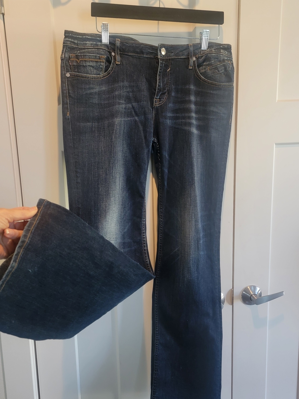 Vigoss Marley Blue Medium Wash Mid-Rise Boot Cut Denim Jeans Women's 32 X 33